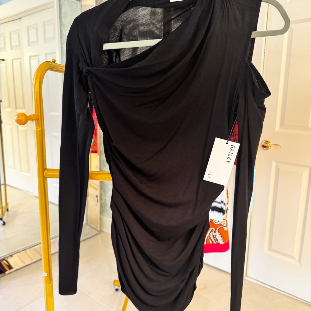 NWT Bailey 44 Expressionist Cut Out Long Sleeve Top size- Small